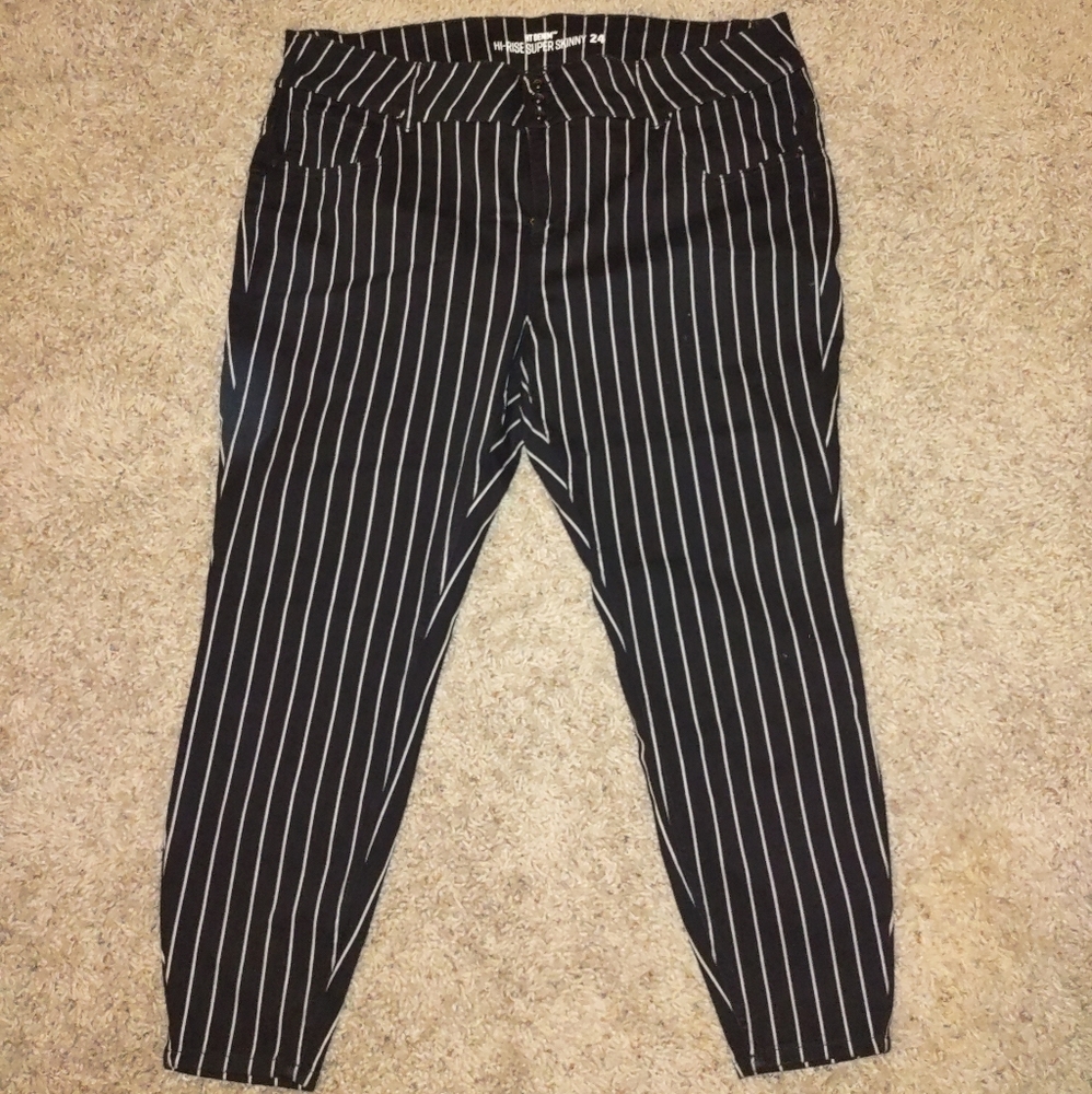 Hot topic pinstripe denim jeans size 24
